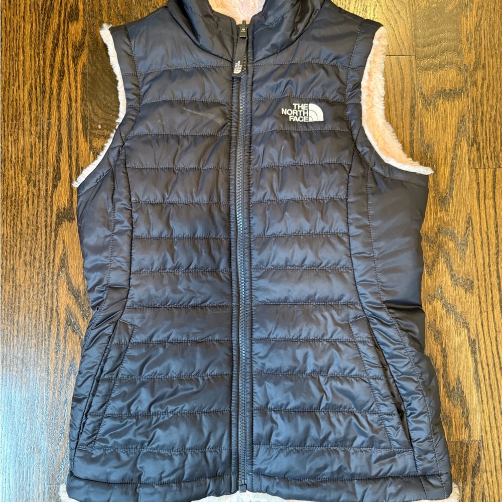 The North Face Kids Dark Gray Puffer Vest